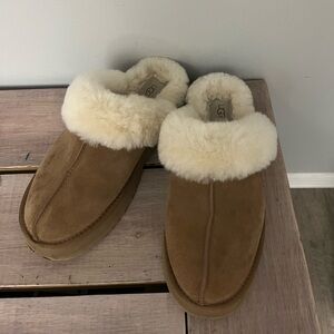 UGG Tan Suede Slippers with White Fur